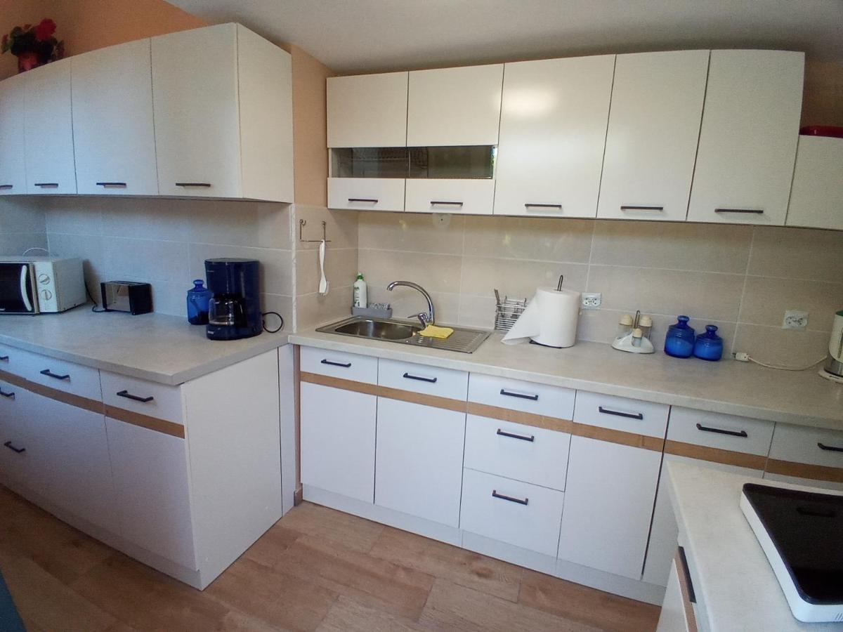 Pokoje Goscinne Akacja Resko Dźwirzyno Exterior foto