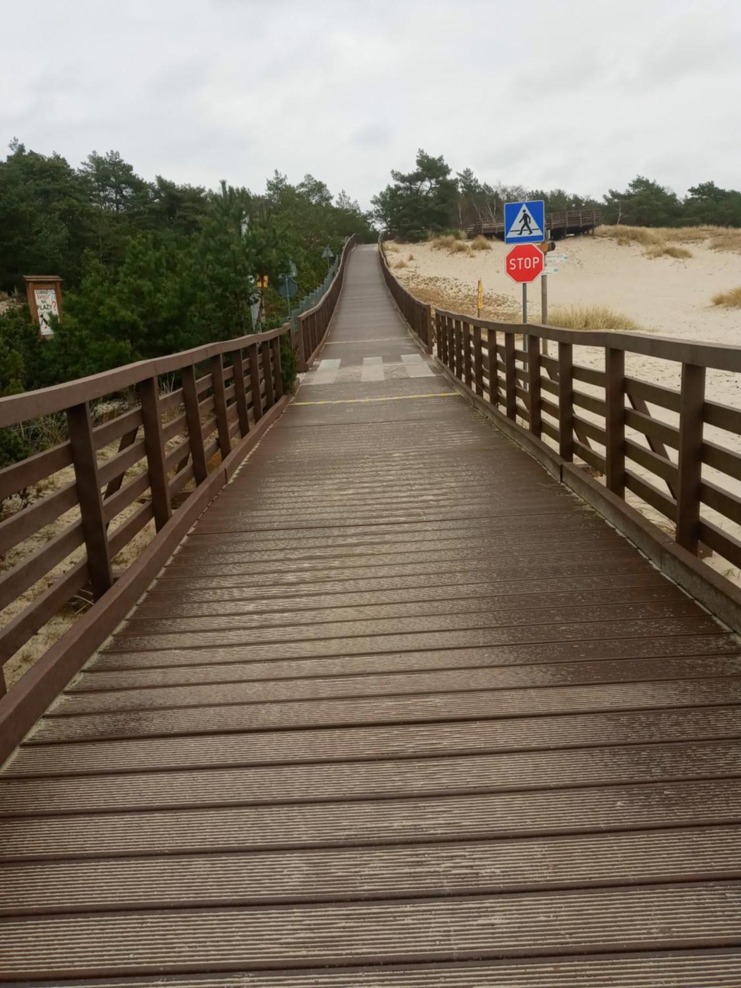 Pokoje Goscinne Akacja Resko Dźwirzyno Exterior foto
